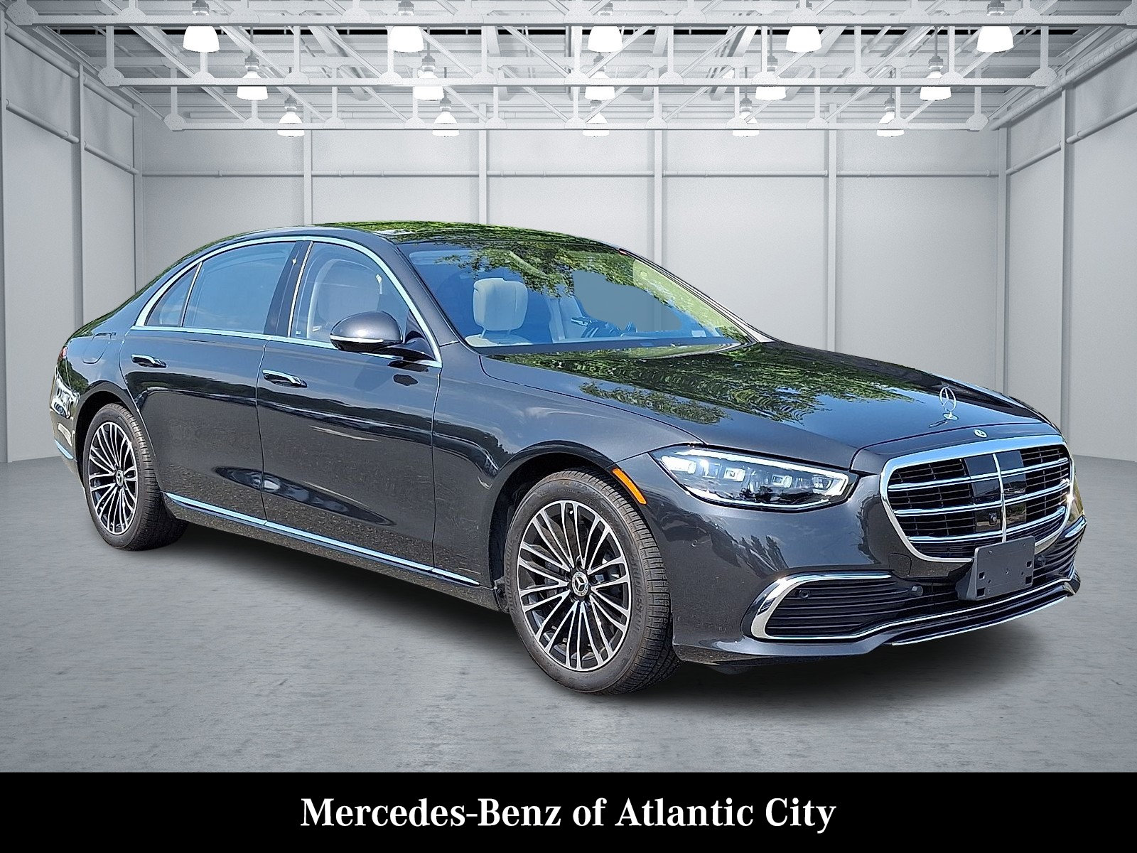 Certified 2023 Mercedes-Benz S 500 4MATIC image 1
