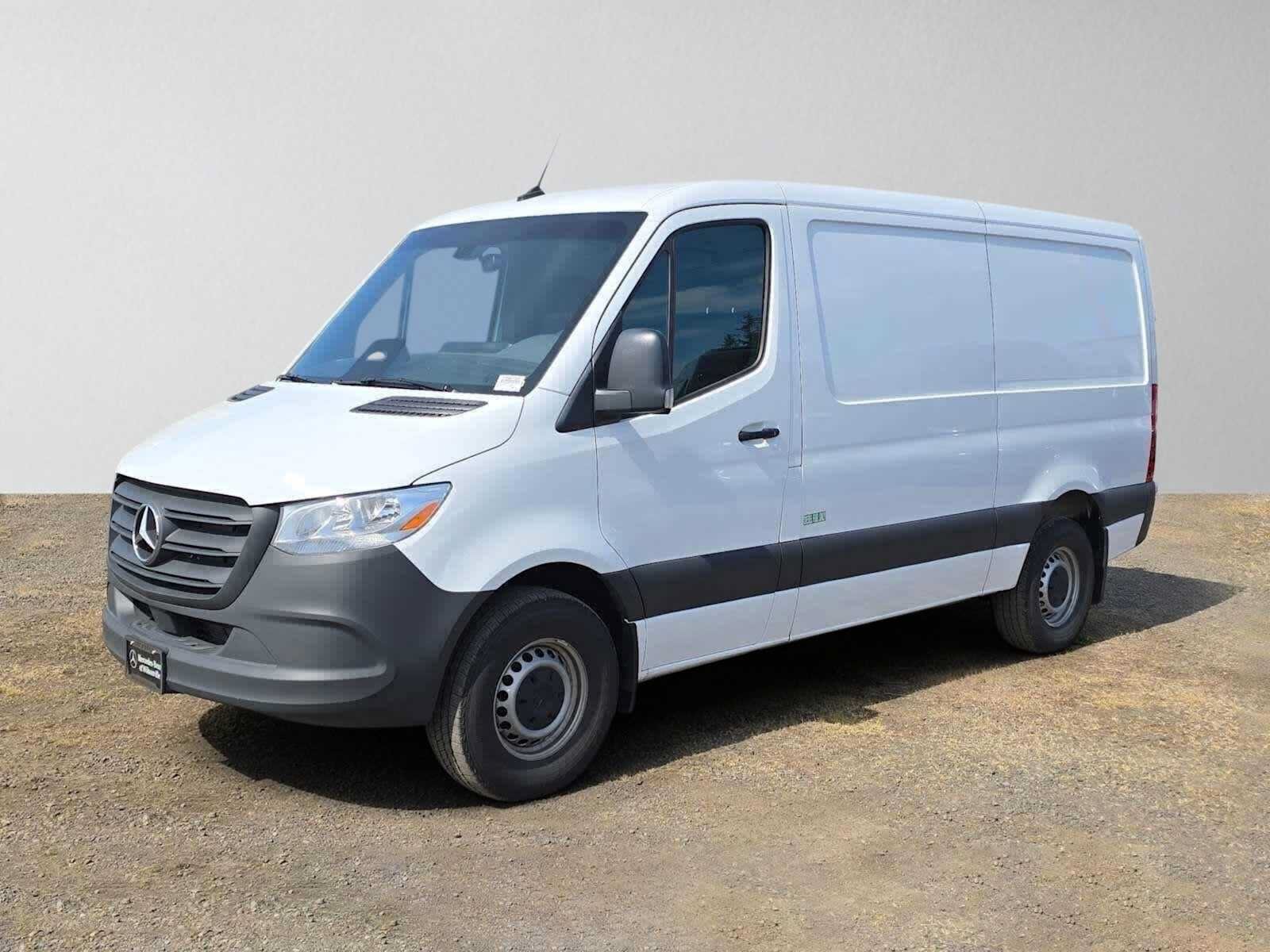 Used 2025 Mercedes-Benz Sprinter 2500 image 7