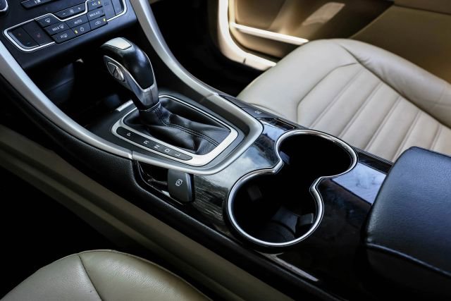 Used 2016 Ford Fusion SE w/ Equipment Group 502A image 30