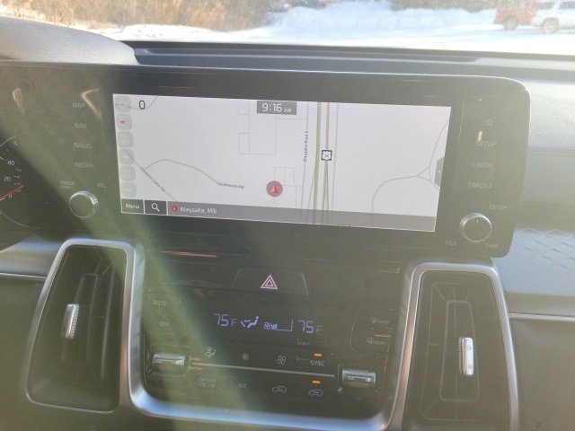 Used 2024 Kia Sorento EX image 32