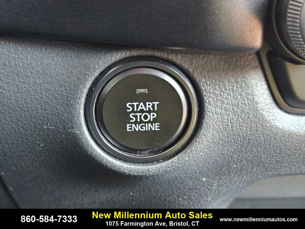 Used 2023 MAZDA CX-50 Meridian Edition image 27