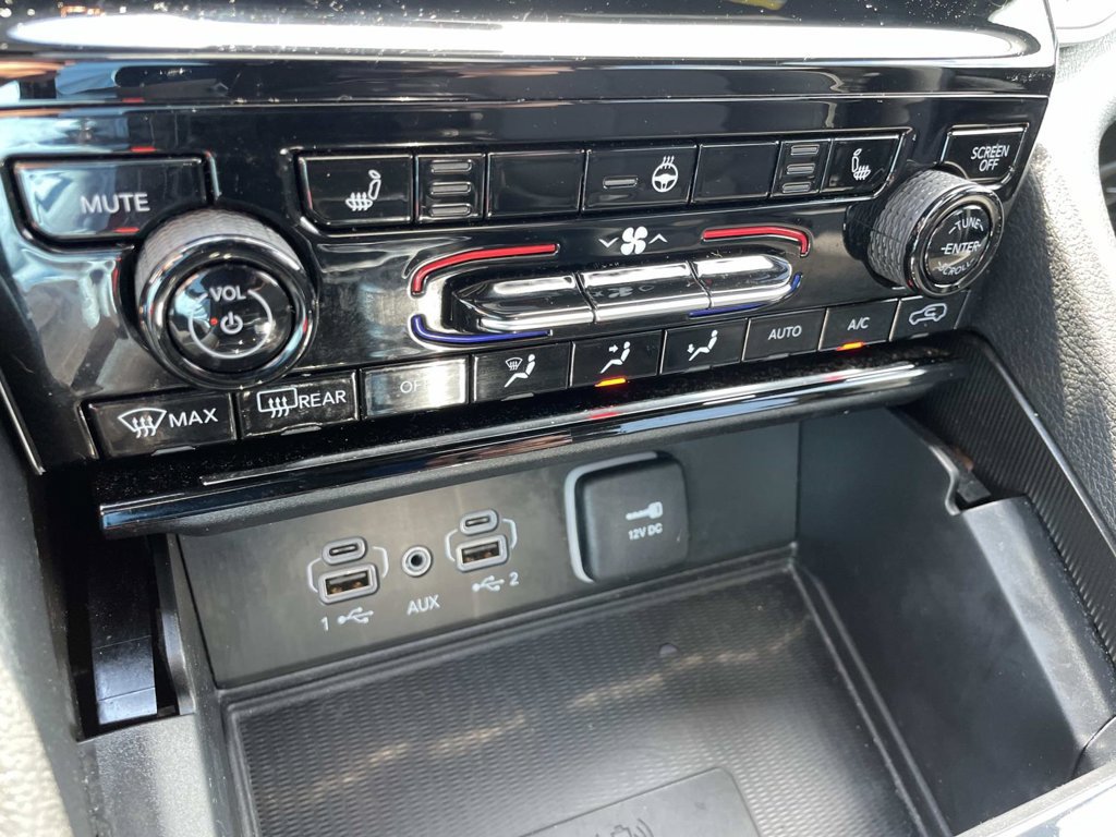 Used 2025 Jeep Grand Cherokee L Laredo w/ Luxury Tech Group I AWD/4WD image 47