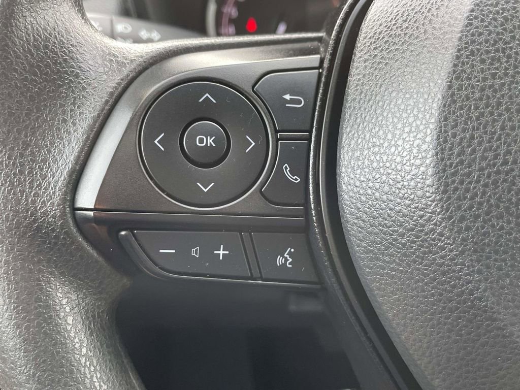 Used 2023 Toyota RAV4 XLE image 28