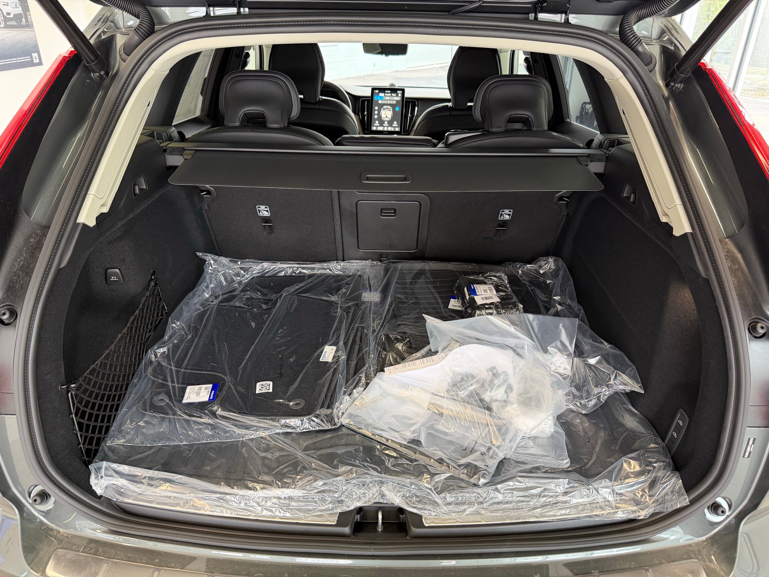 New 2026 Volvo XC60 B5 Ultra w/ Protection Package Premier AWD/4WD image 27