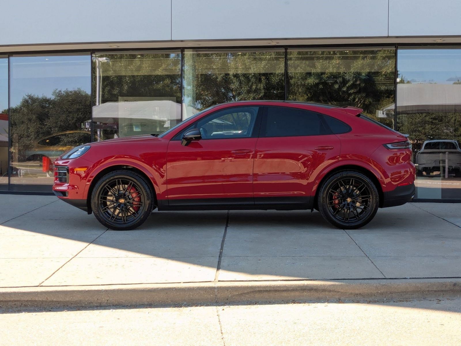 New 2026 Porsche Cayenne S image 2