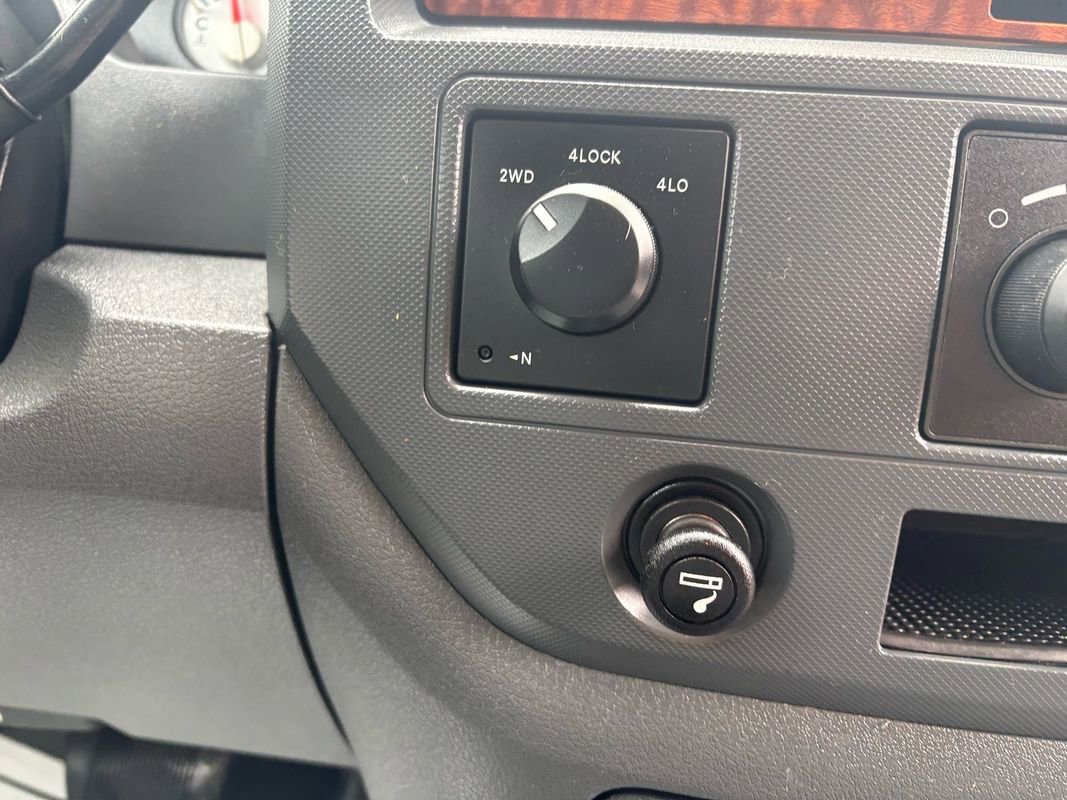 Used 2006 Dodge Ram 1500 Truck SLT image 27