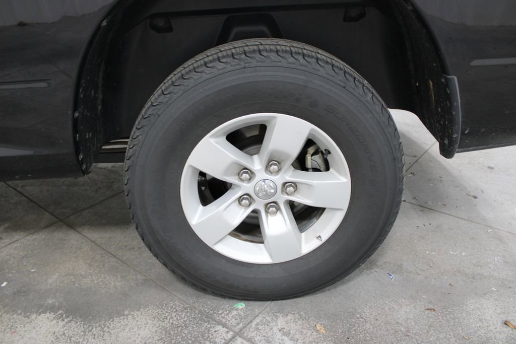 Used 2024 RAM 1500 Classic SLT image 34