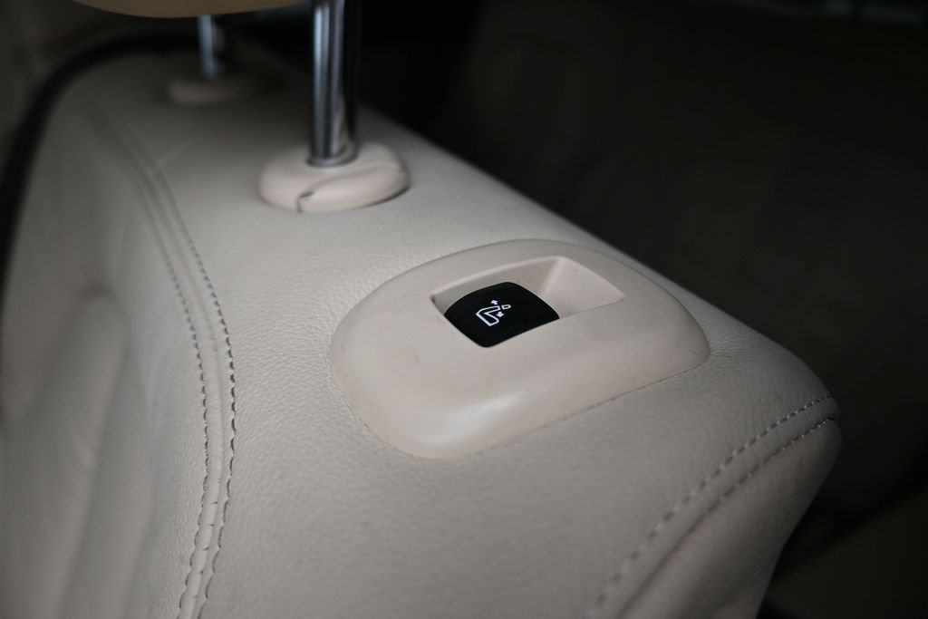 Used 2022 BMW X7 xDrive40i w/ Executive Package AWD/4WD image 38