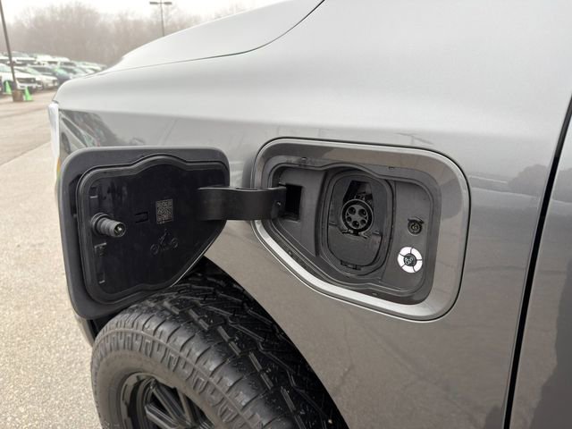 Used 2023 Ford F150 Lightning Lariat w/ Equipment Group 511A High image 14