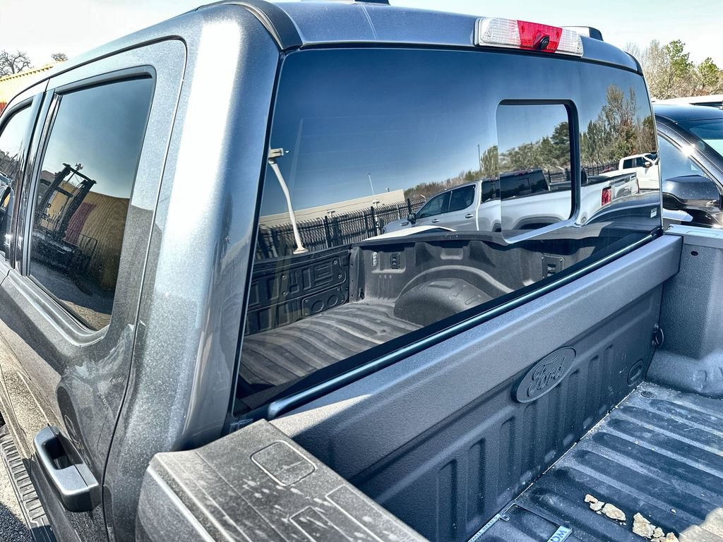 Used 2025 Ford F250 Lariat w/ Black Appearance Package image 11