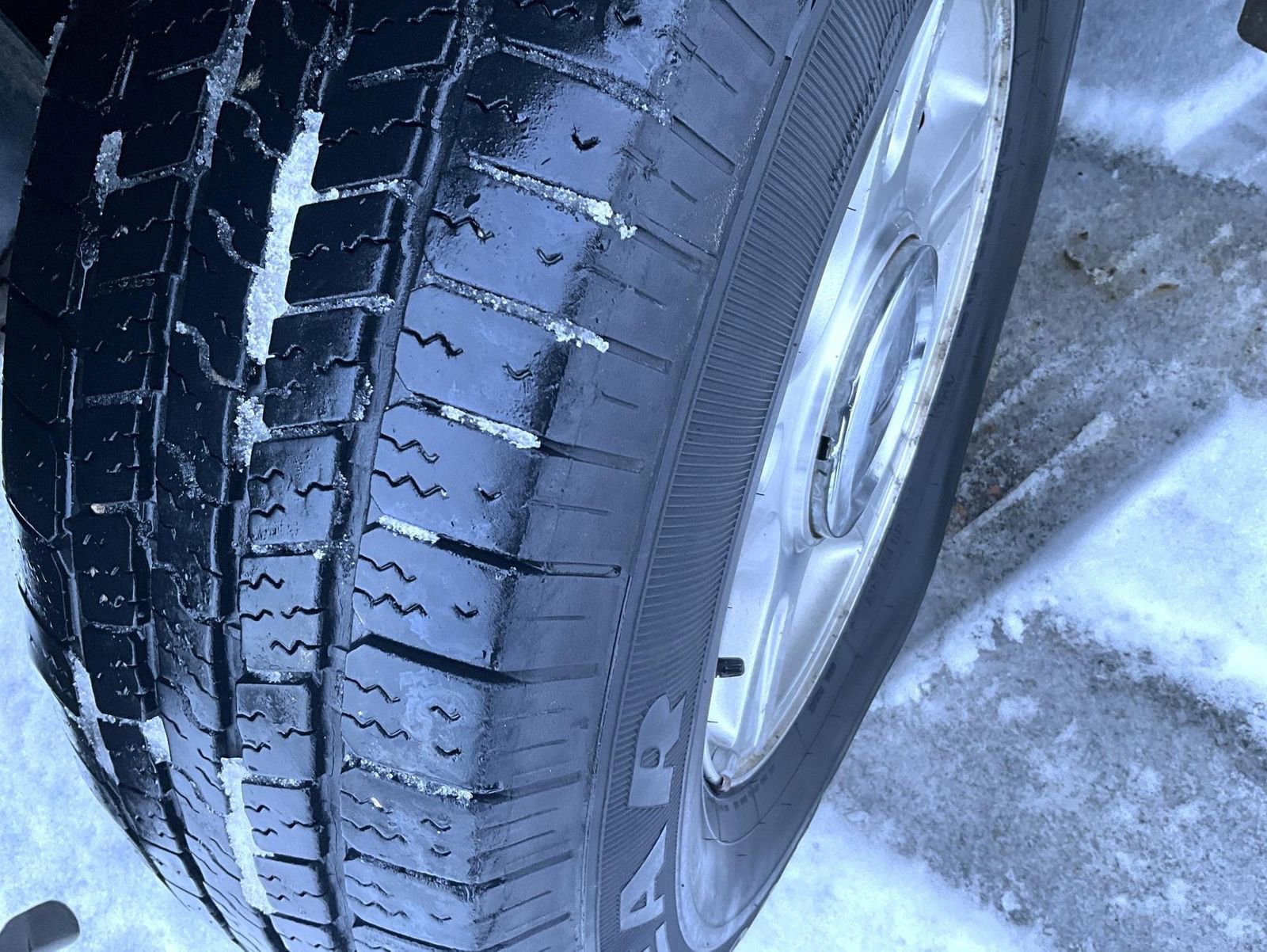 Used 2004 Ford Expedition Eddie Bauer image 25