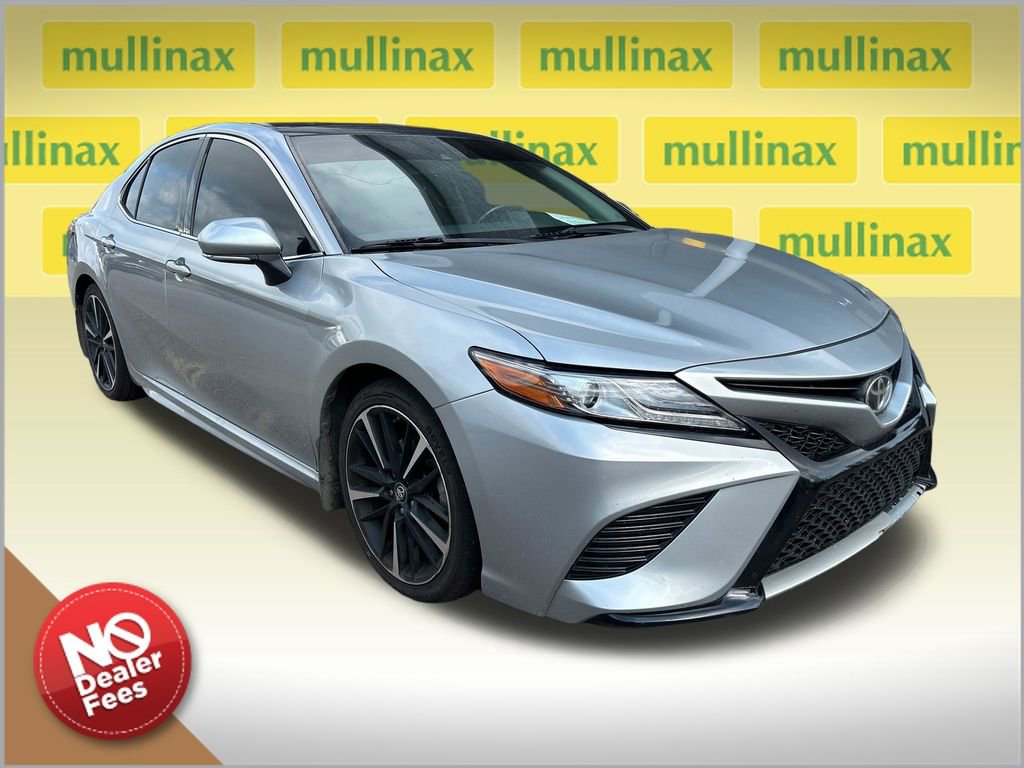 Used 2019 Toyota Camry XSE FWD image 1