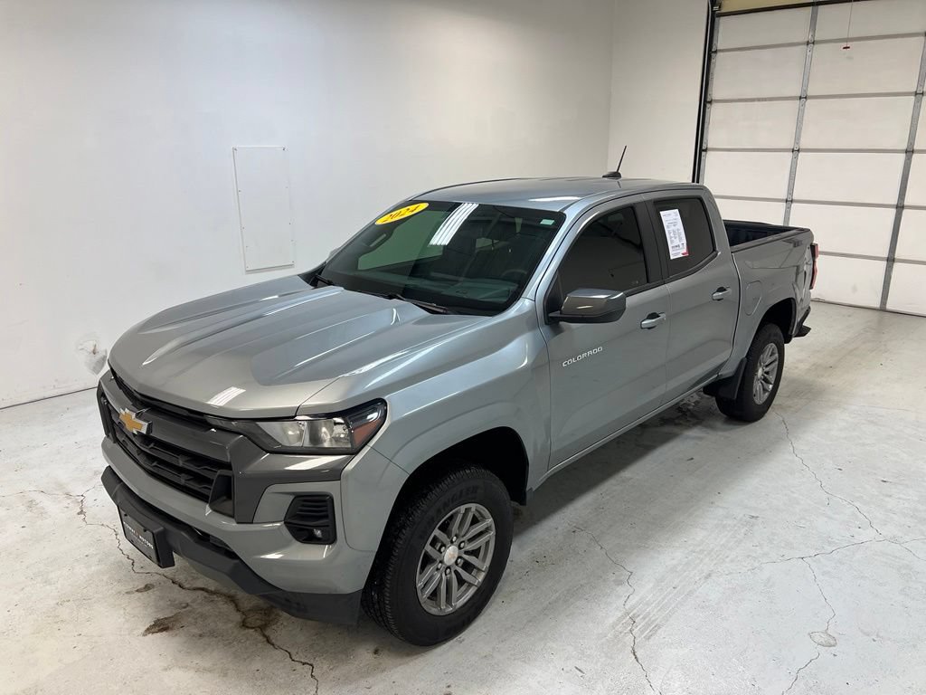 Used 2024 Chevrolet Colorado LT w/ LT Convenience Package RWD image 6