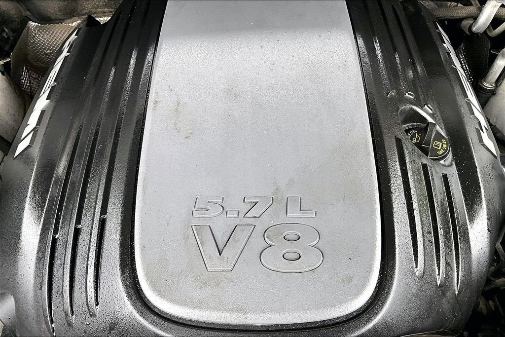 Used 2017 Jeep Grand Cherokee Summit w/ Platinum Appearance Package AWD/4WD image 31