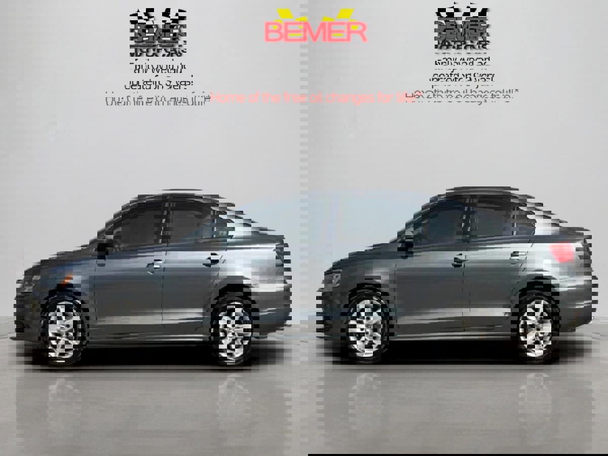 Used 2012 Volkswagen Jetta TDI image 2