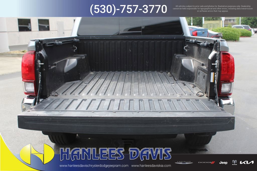 Used 2022 Toyota Tacoma SR5 image 10
