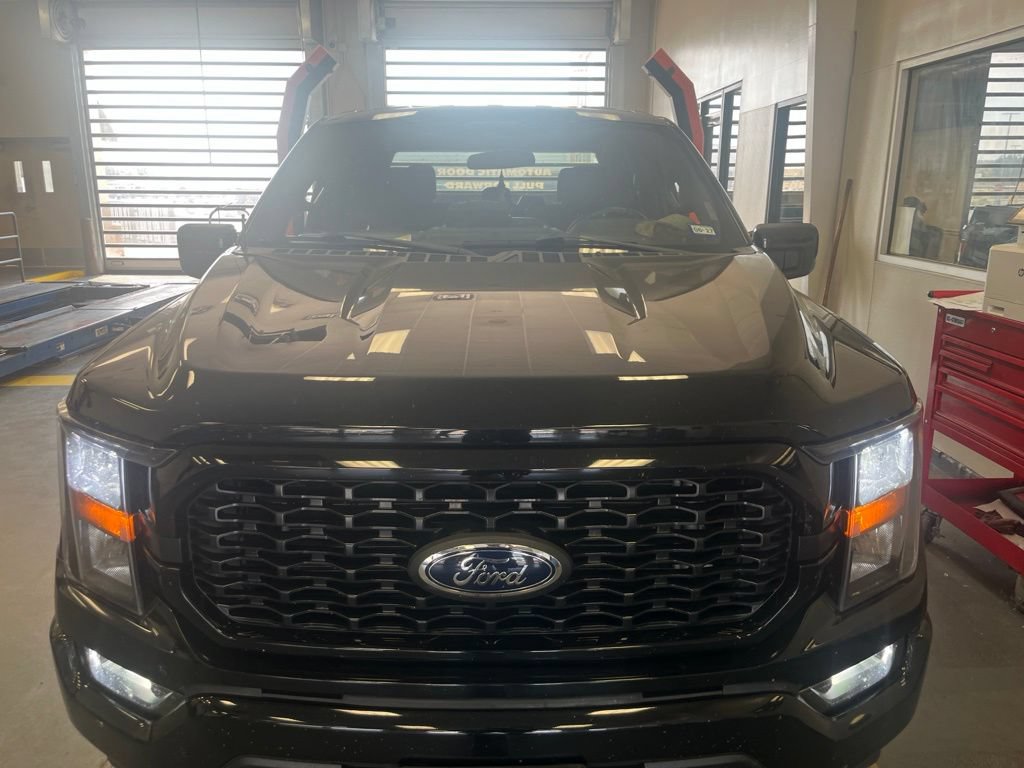 Used 2023 Ford F150 XL w/ STX Appearance Package RWD image 9