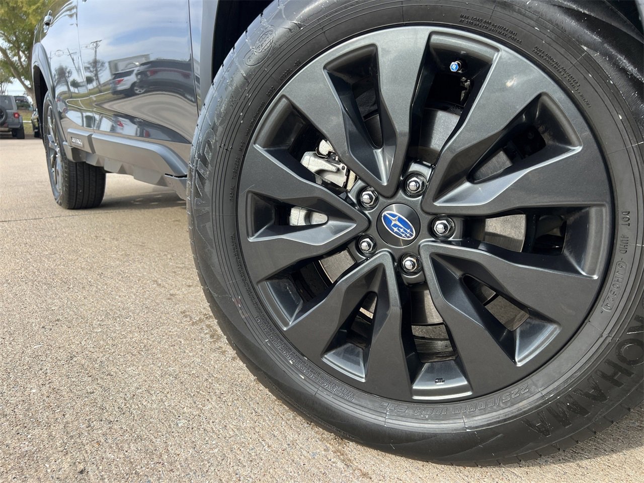 Used 2025 Subaru Outback Onyx Edition image 8