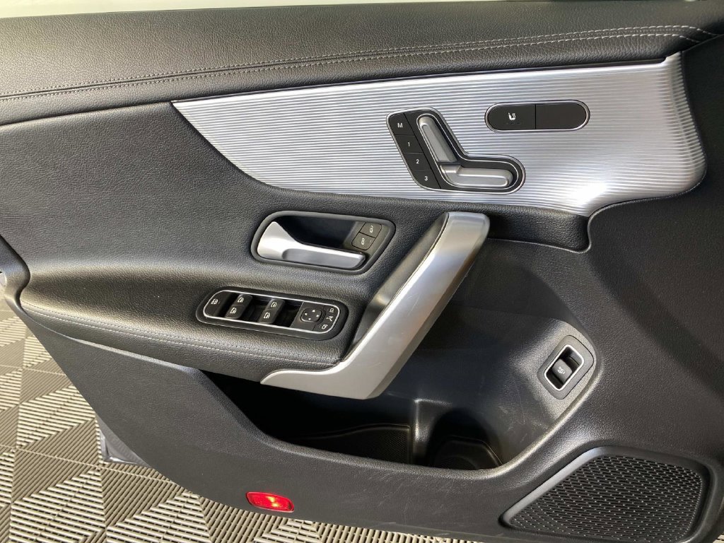 Used 2020 Mercedes-Benz CLA 250 4MATIC image 23