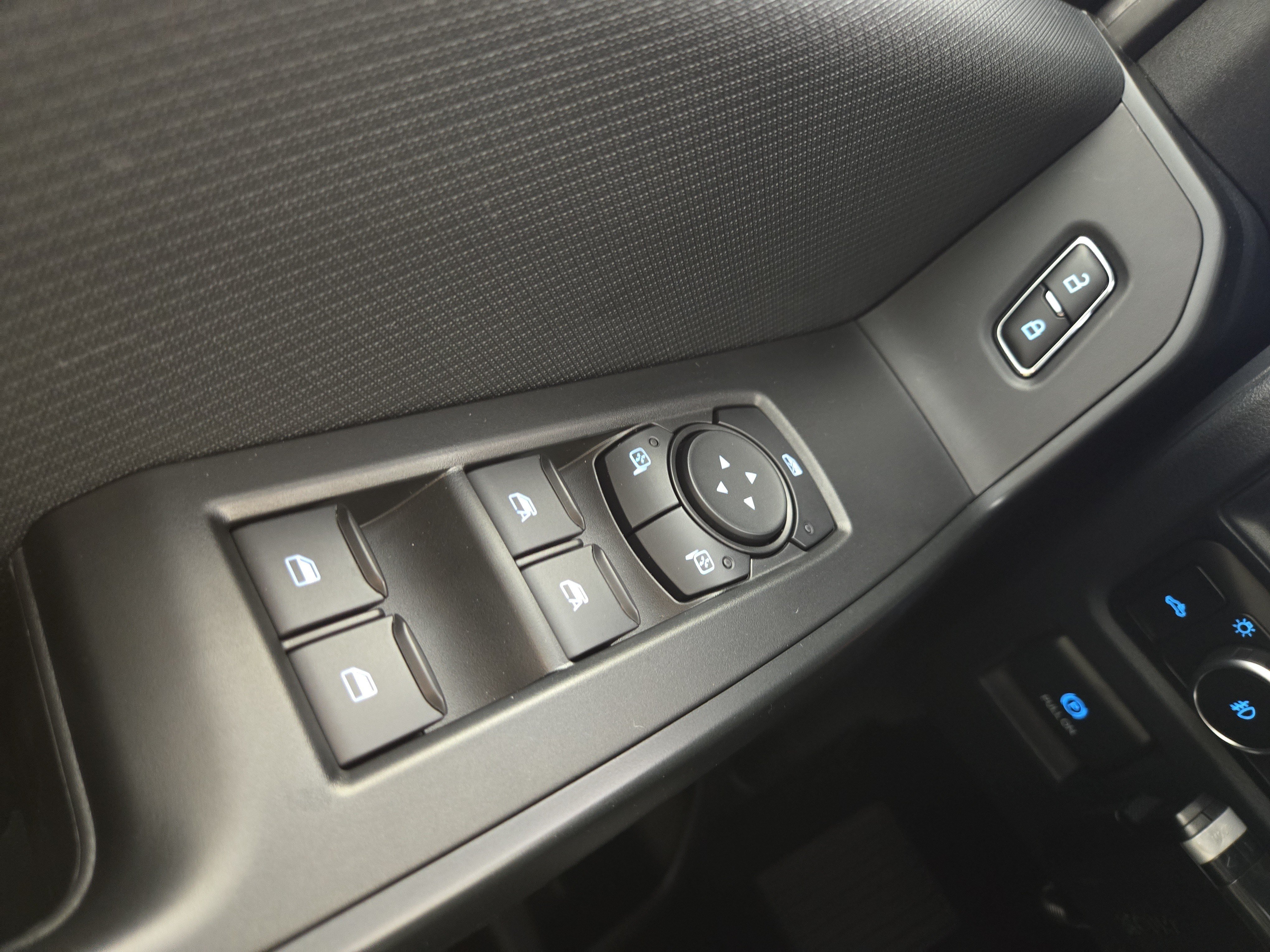Used 2026 Ford F150 STX w/ Equipment Group 200A RWD image 29