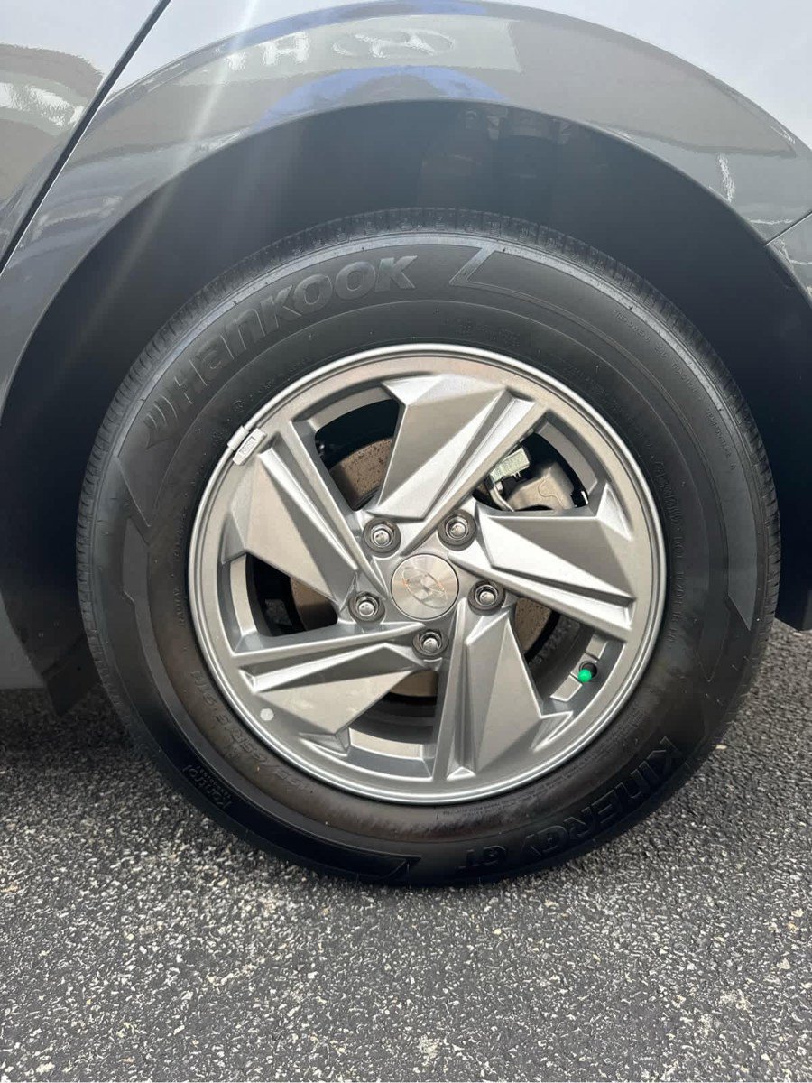 New 2026 Hyundai Elantra SE FWD image 18