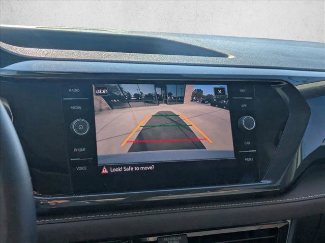 Used 2024 Volkswagen Taos SEL image 14