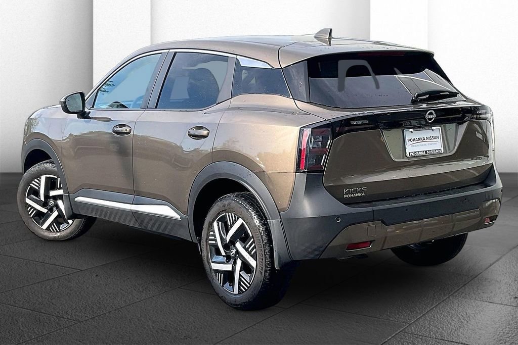Certified 2025 Nissan Kicks SV image 9