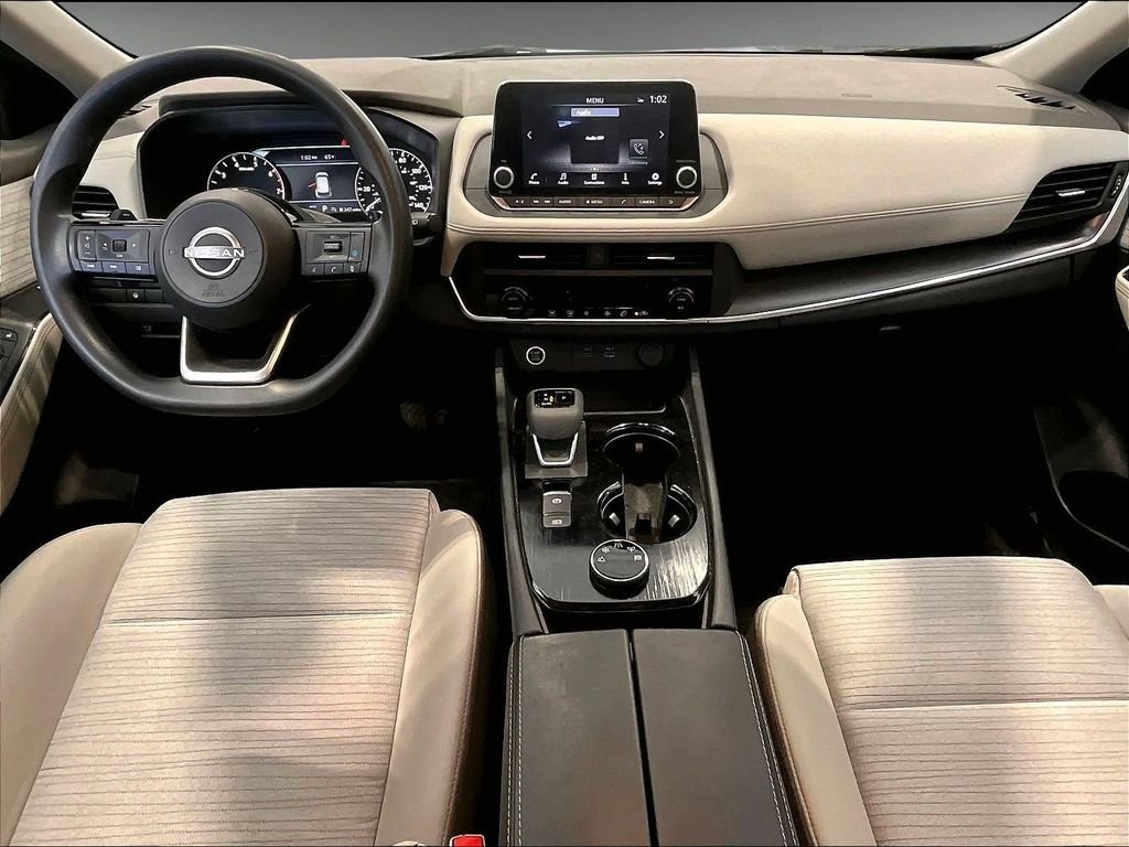 Used 2023 Nissan Rogue SV AWD/4WD image 16