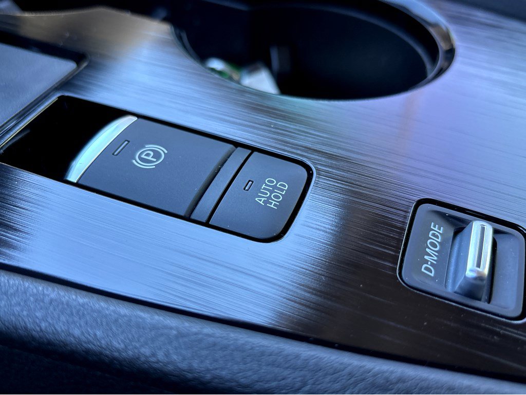 Used 2023 Nissan Rogue SV image 17