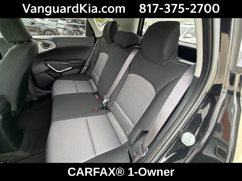Certified 2025 Kia Soul LX w/ LX Technology Package FWD image 25