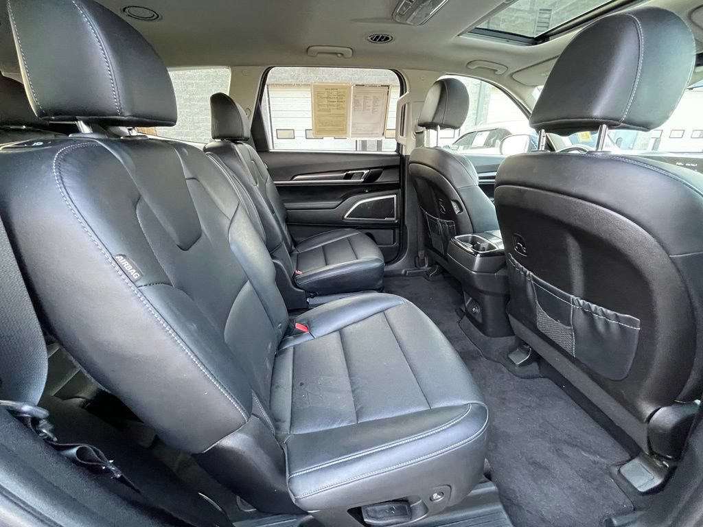 Certified 2023 Kia Telluride S w/ S Sunroof Package AWD/4WD image 26