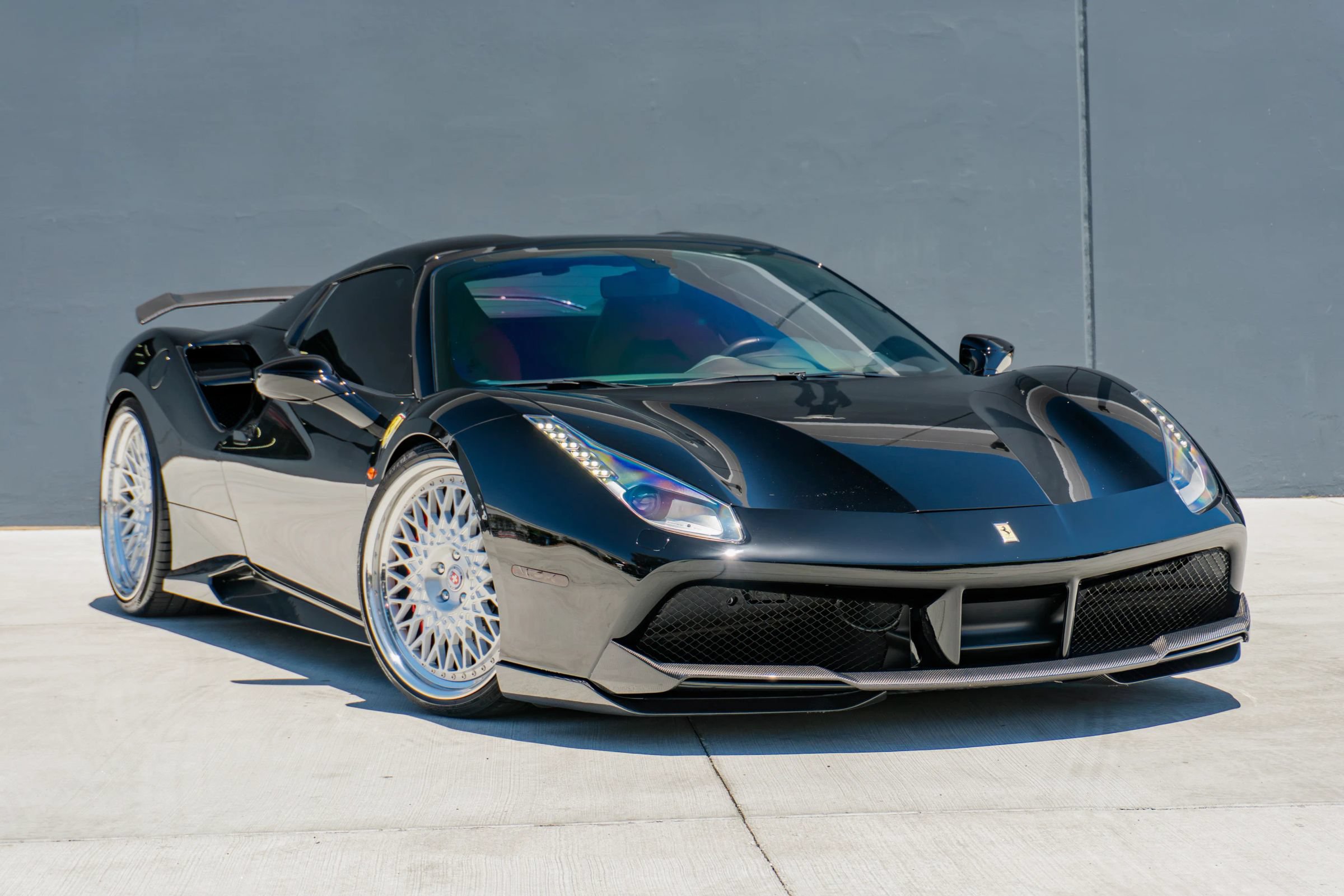 Used 2018 Ferrari 488 Spider RWD image 5