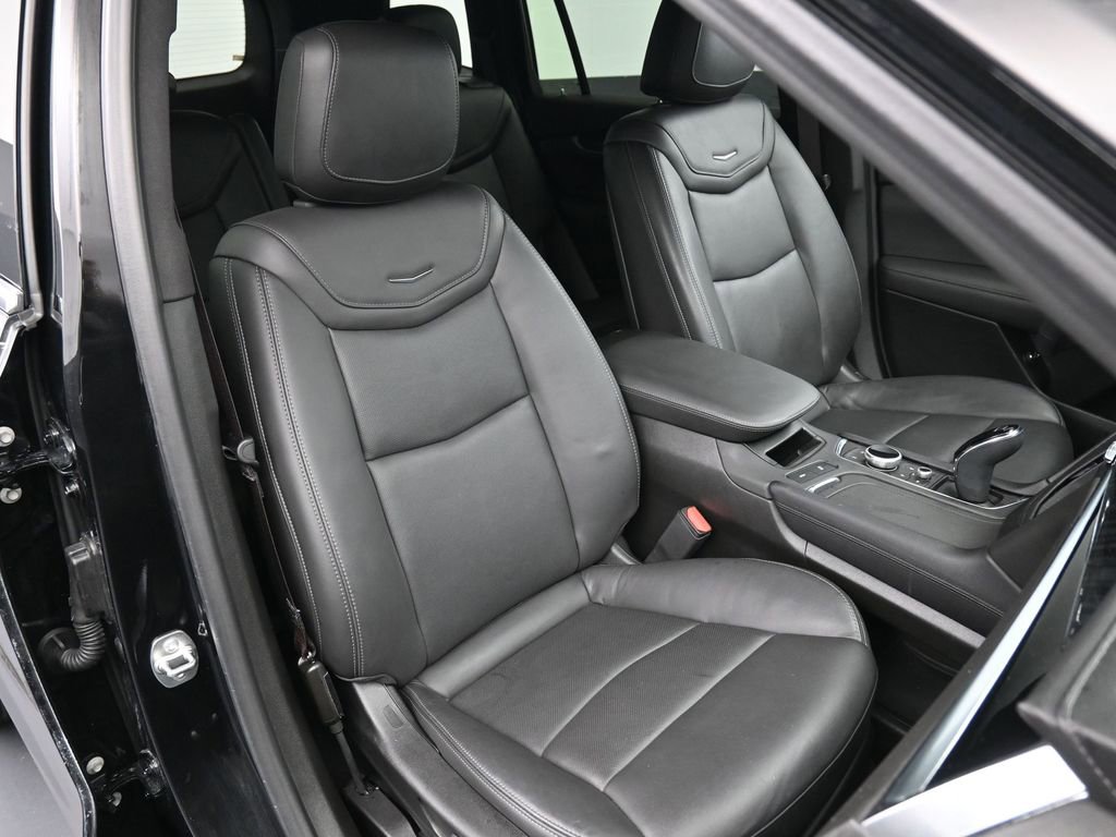 Used 2024 Cadillac XT6 Premium Luxury image 17