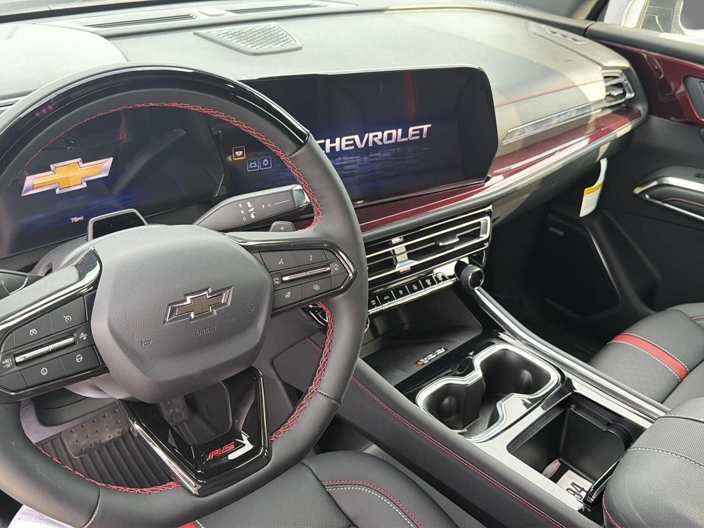 New 2026 Chevrolet Traverse RS w/ LPO, Floor Liner Package AWD/4WD image 8