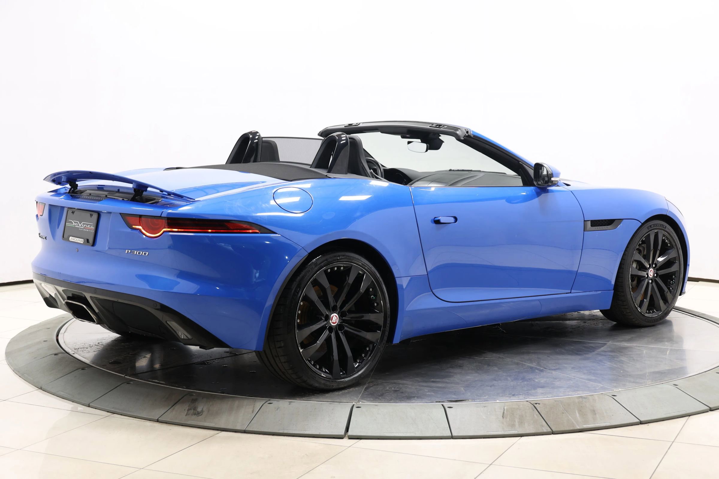 Used 2020 Jaguar F-TYPE Convertible image 47