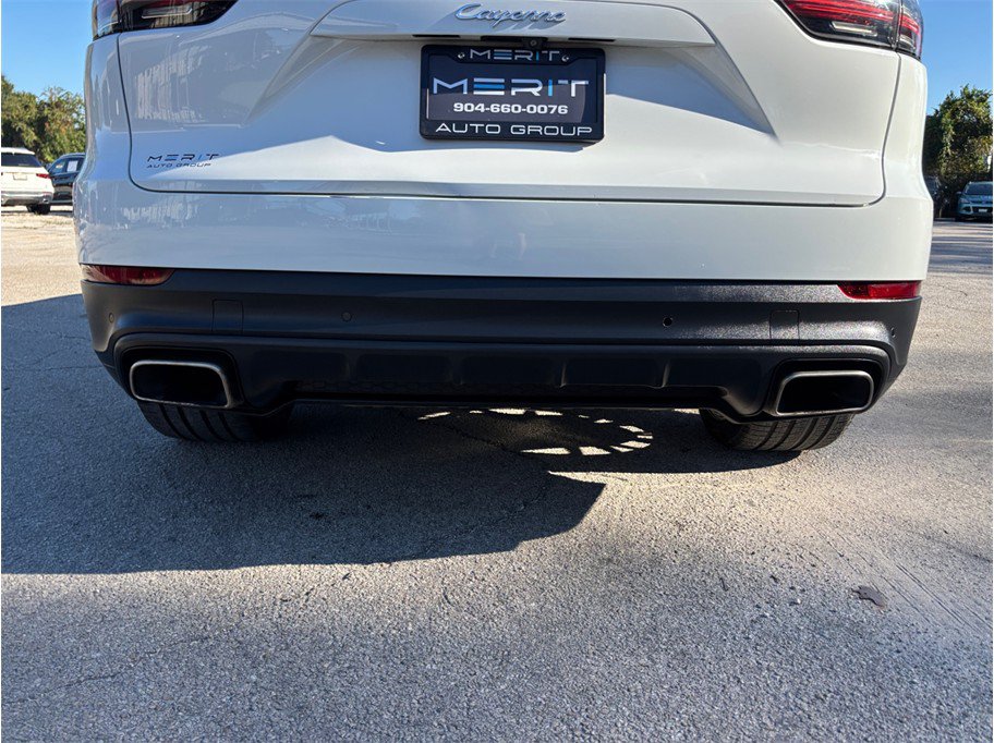Used 2019 Porsche Cayenne w/ Premium Package AWD/4WD image 17