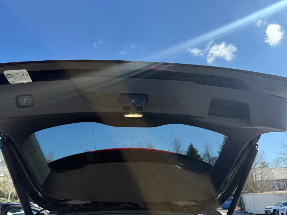 Used 2016 Lincoln MKX Select w/ Select Plus Package image 18