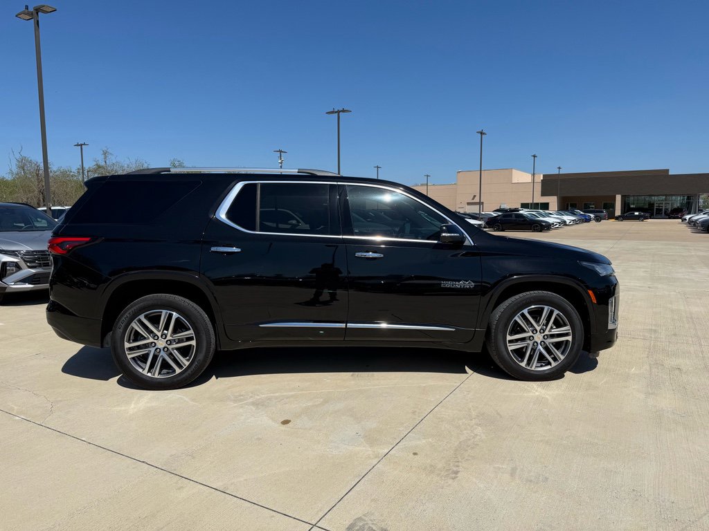 Used 2024 Chevrolet Traverse High Country image 4