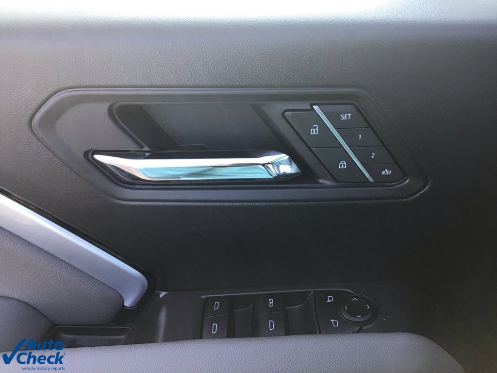 Used 2025 Chevrolet Colorado ZR2 w/ Technology Package image 31