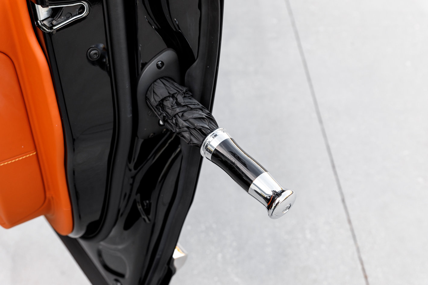 Used 2024 Rolls-Royce Cullinan Base w/ Cullinan Package image 44