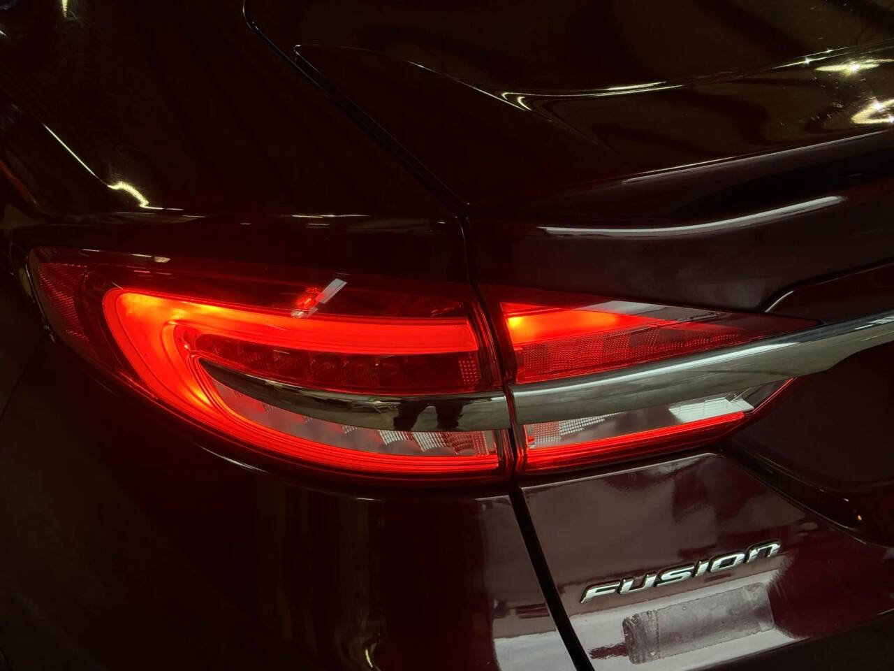 Used 2017 Ford Fusion Platinum FWD image 8