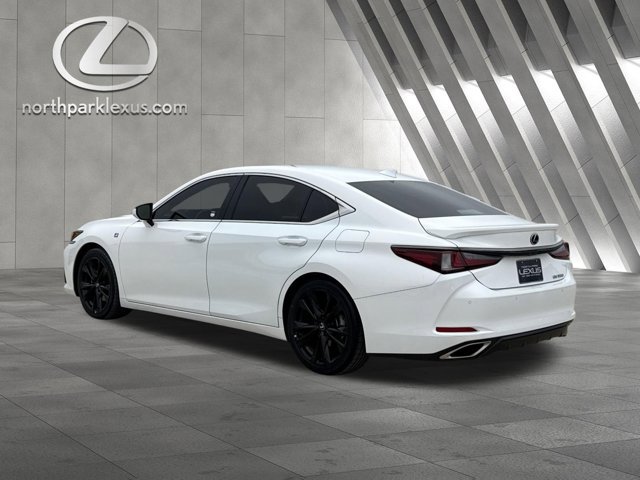 Certified 2022 Lexus ES 350 F Sport FWD image 2