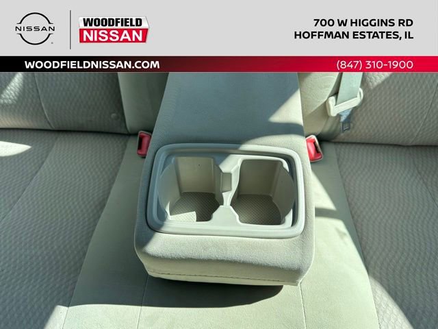 Used 2011 Toyota Camry LE image 29