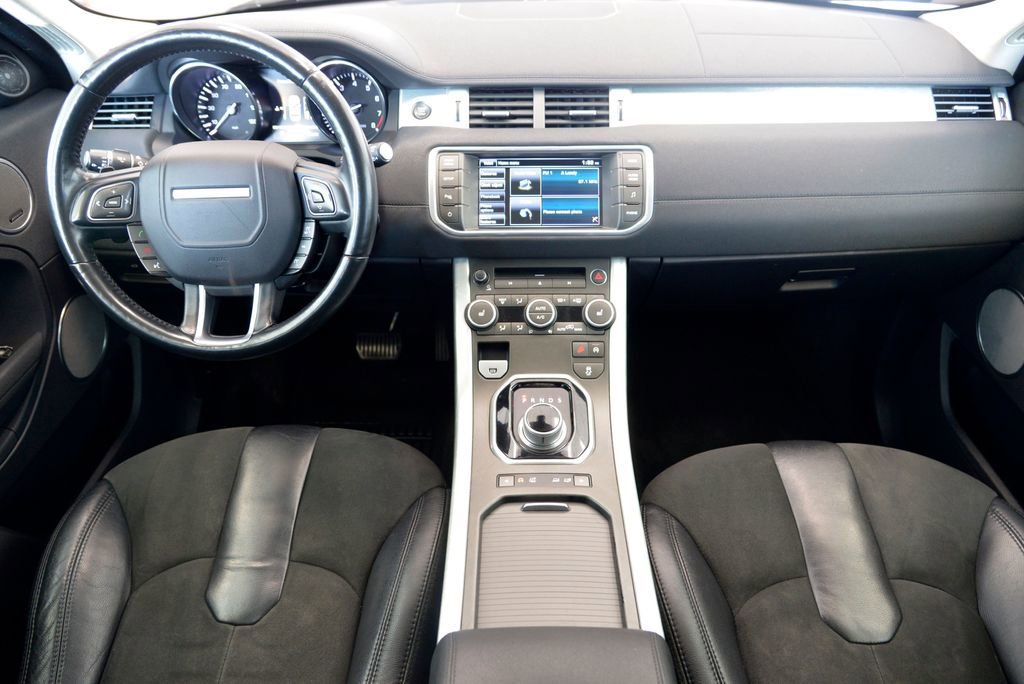 Used 2015 Land Rover Range Rover Evoque Pure image 17