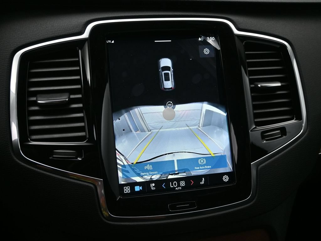 New 2025 Volvo XC90 B6 Plus w/ Protection Package Premier AWD/4WD image 13
