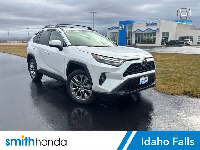 Used 2023 Toyota RAV4 XLE Premium image 1