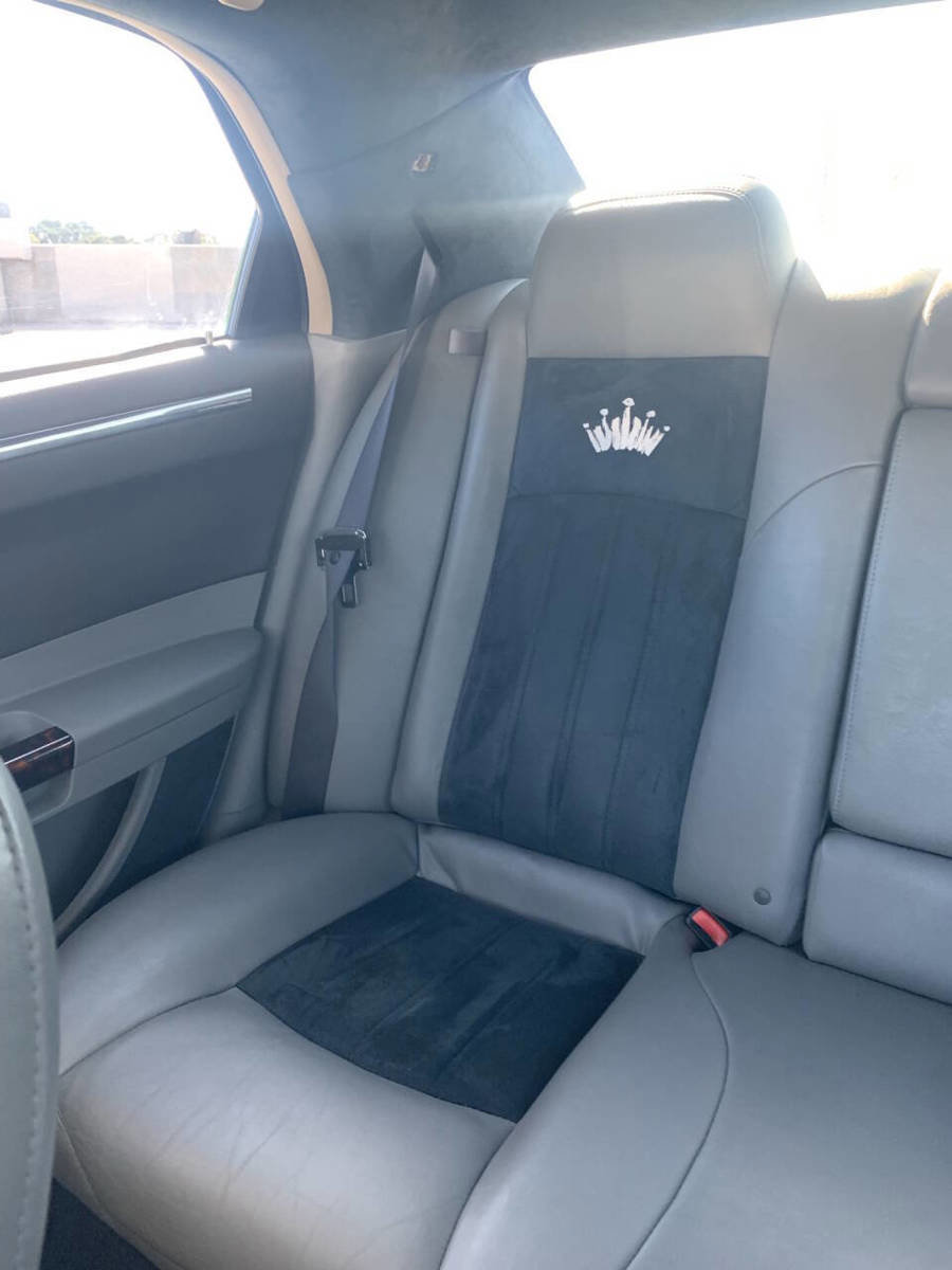 Used 2005 Chrysler 300 C image 19