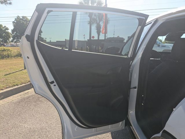 Used 2025 Buick Envista Sport Touring image 24