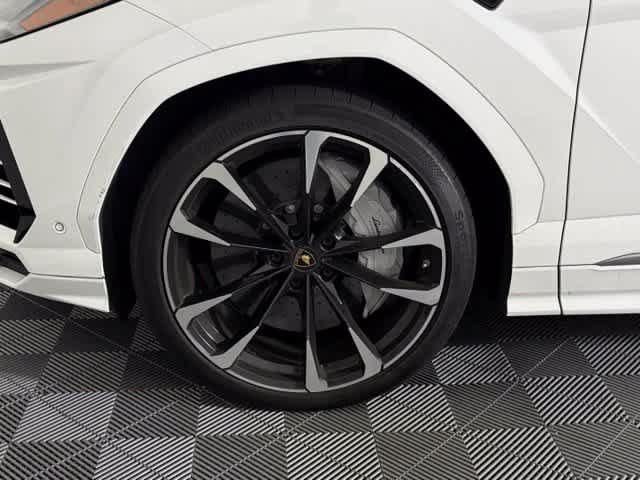 Used 2020 Lamborghini Urus AWD/4WD image 11