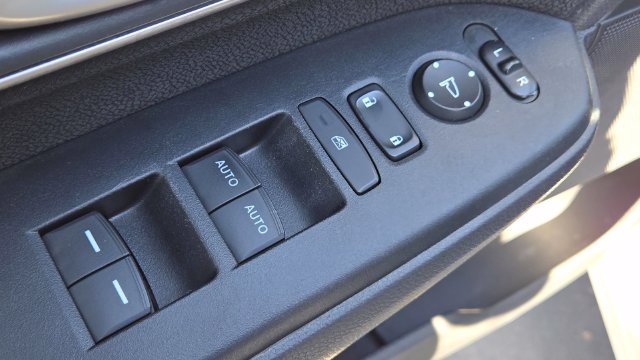 Used 2021 Honda CR-V EX image 16